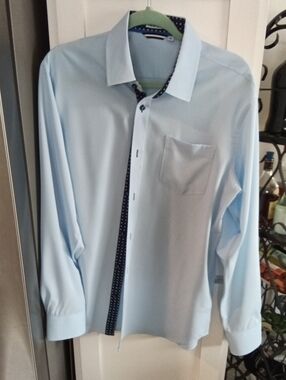 Men's Light Blue Long-Sleeve Dress Shirt